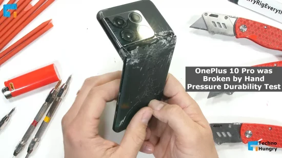 OnePlus 10 Pro was Broken by Hand Pressure Durability Test
